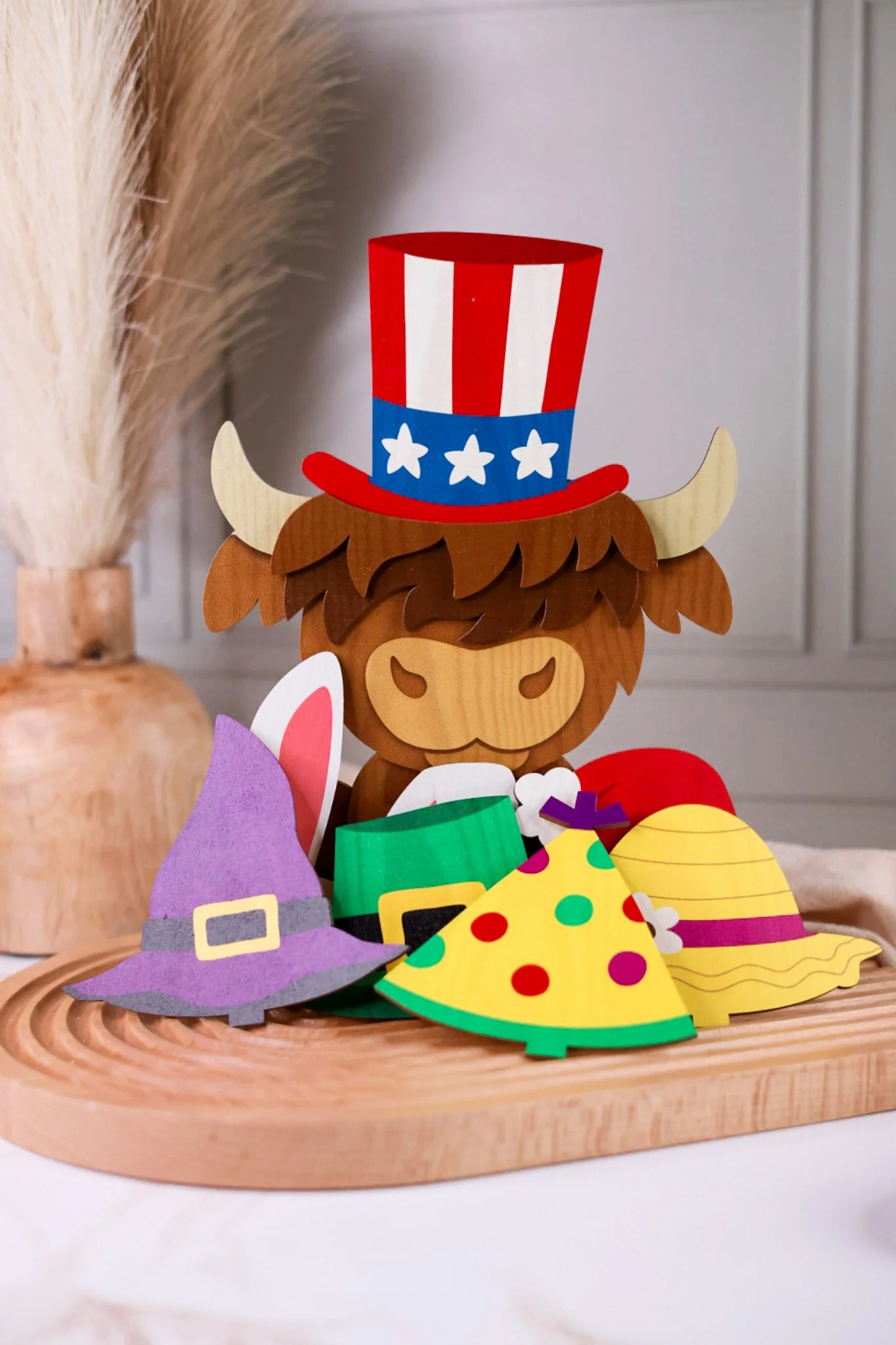 10" Highland Cow Wooden Hanger With Seasonal Hats