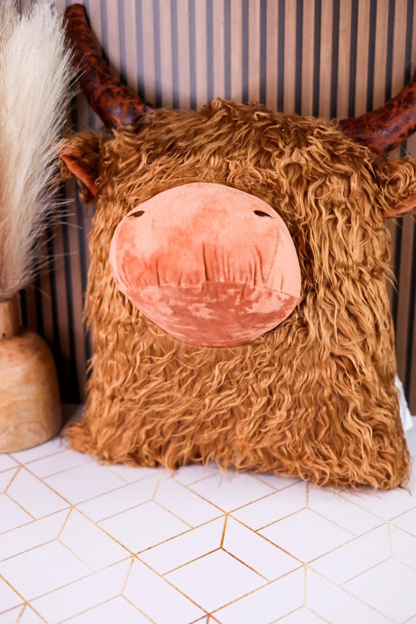 17" Highland Cow Pillow - Image 3