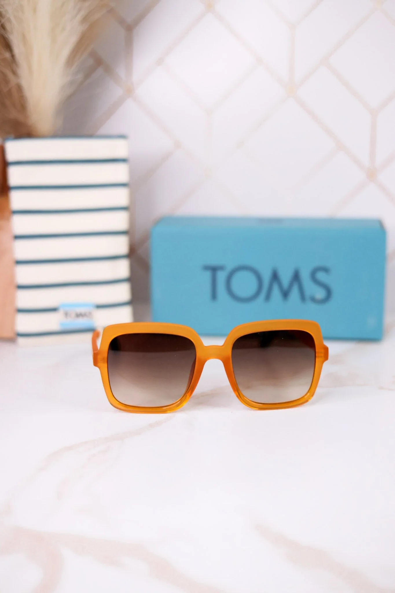 Athena Square Frame Sunglasses In Honeycomb