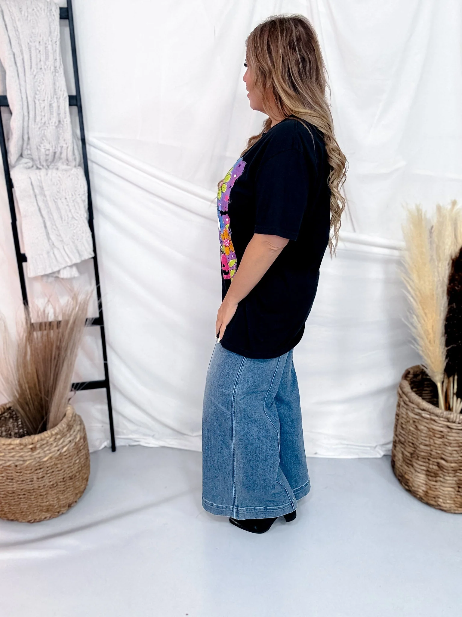 Black Short Sleeve Neon Witch Ghost Graphic Tee - Image 6