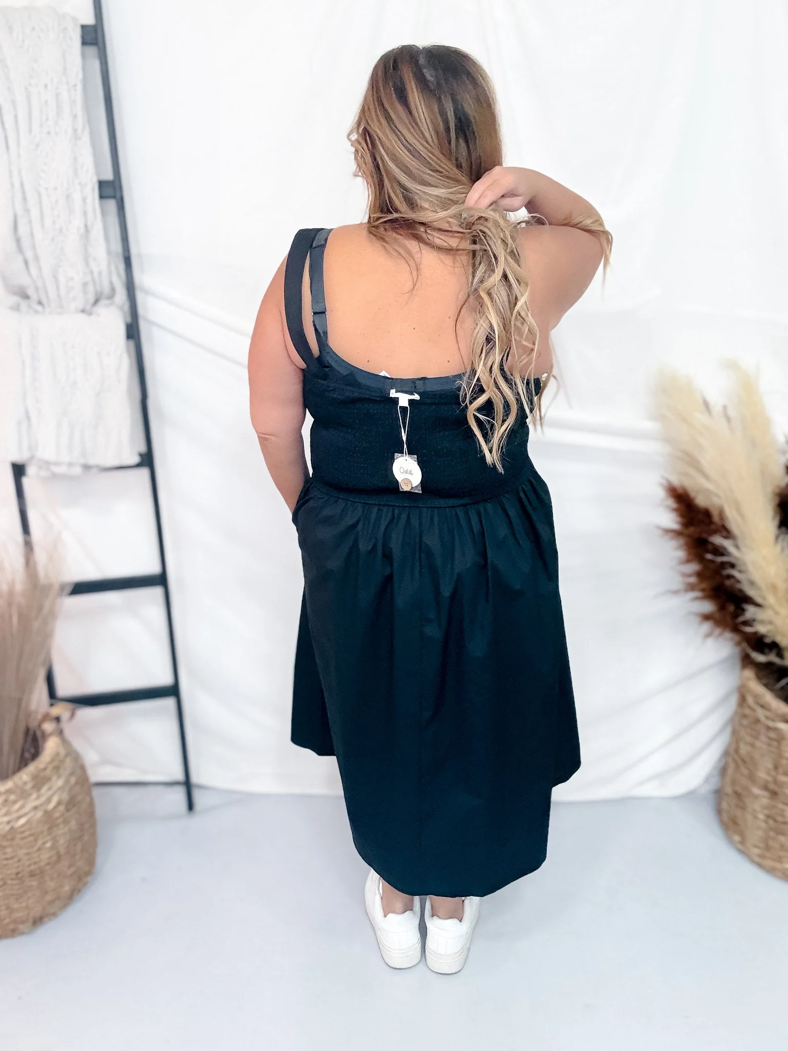 Black Sleeveless Poplin Dress with Pink Embroidered Flowers FINAL SALE - Image 9