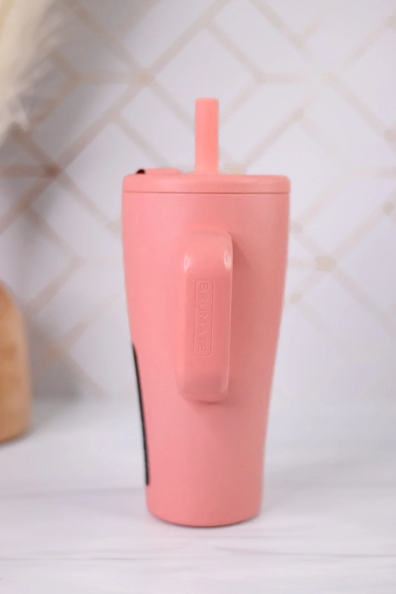 Brumate Guava 20oz Era Tumbler - Image 4