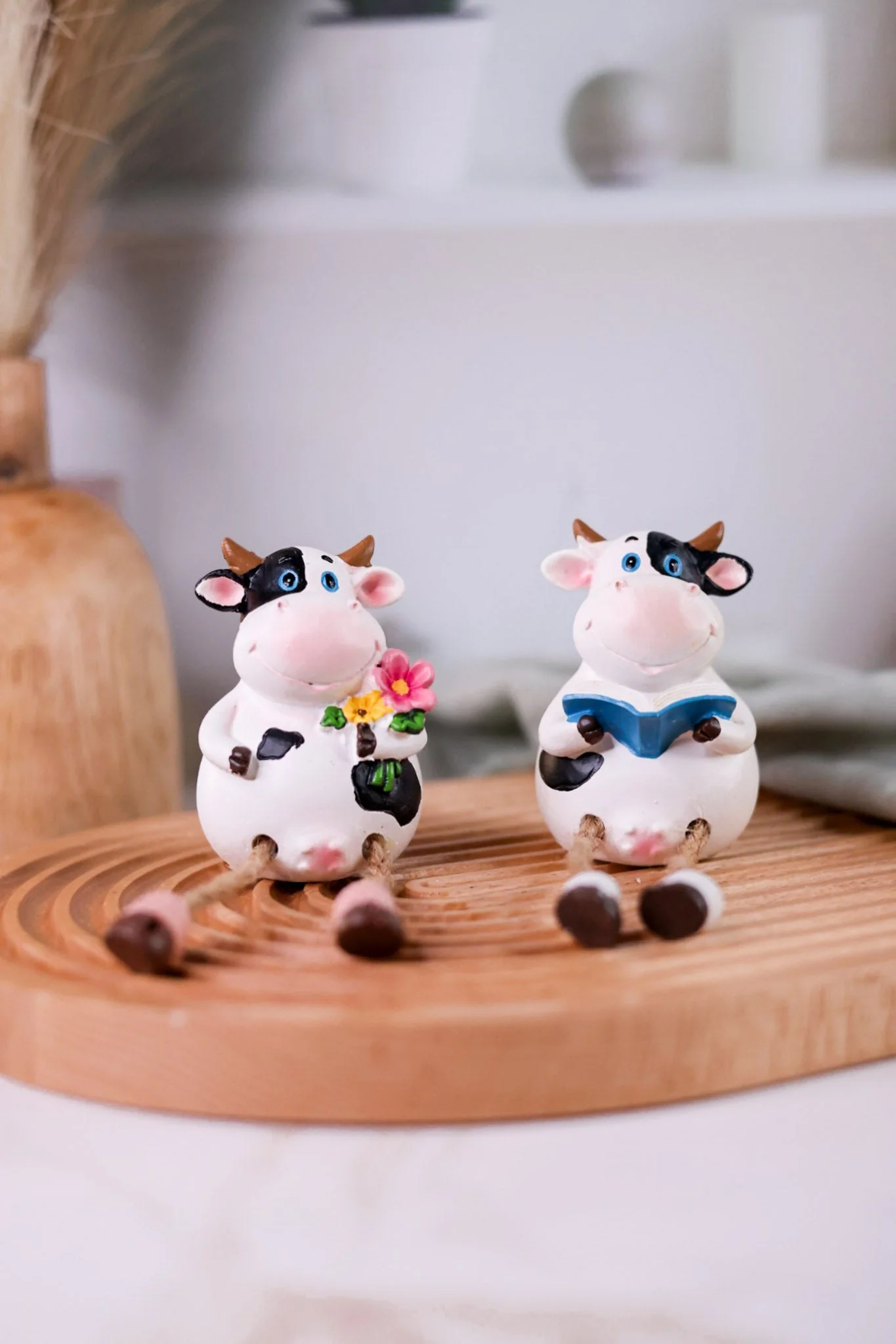 Carefree Cow Dangling Leg Tabletop Sitters (2 Styles) - Image 3