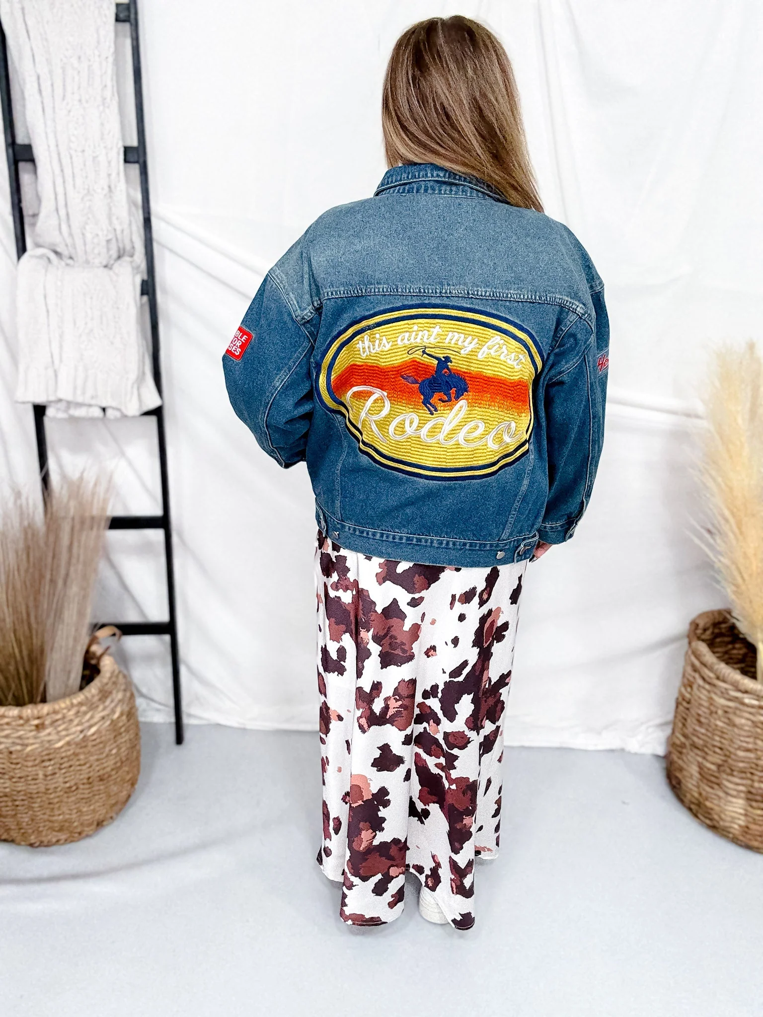 Classic Blue Denim Jacket With Western Embroidery - Image 8