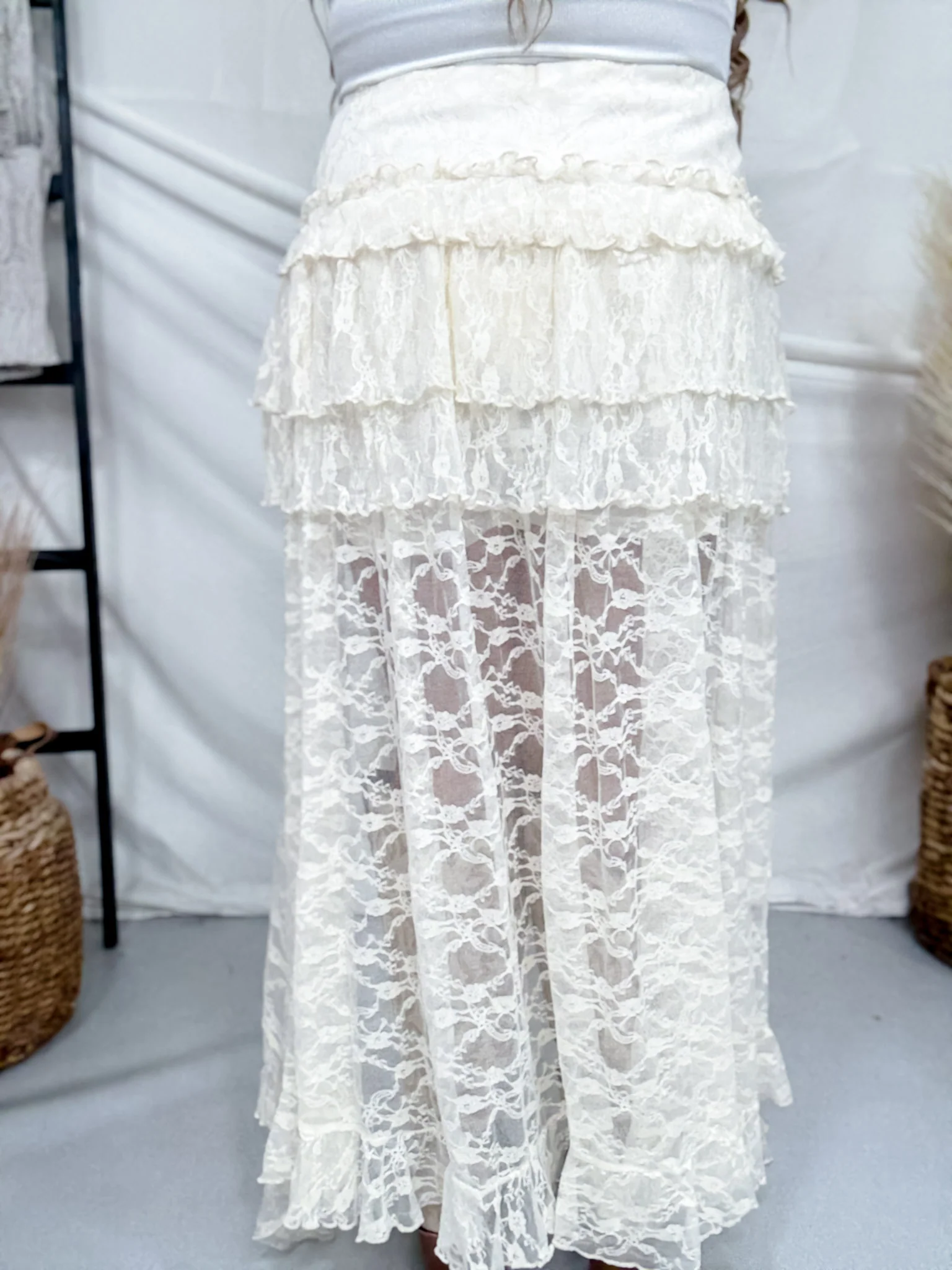 Cream Lace High-Low Ruffle Tiered Maxi Skort - Image 5
