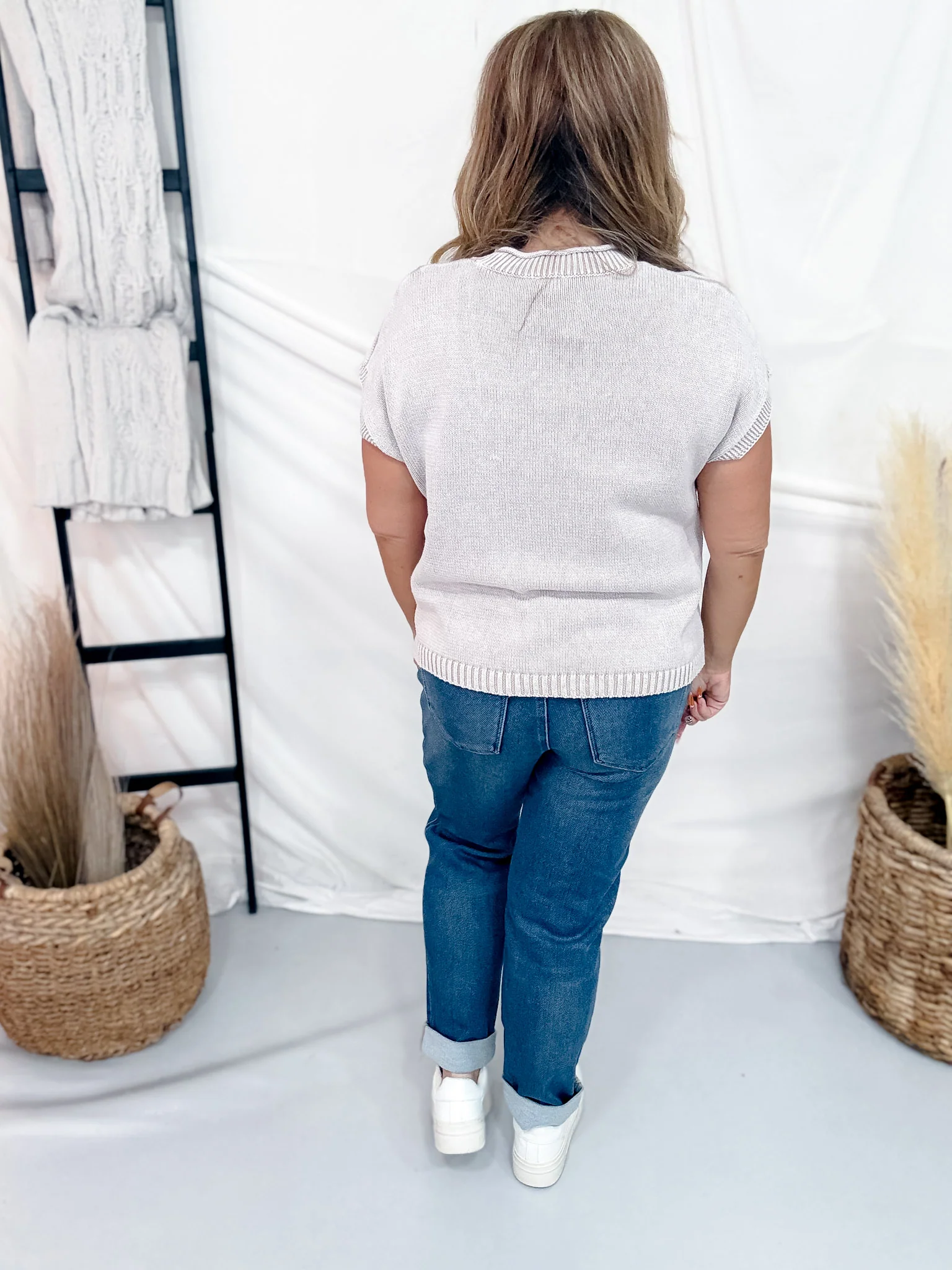 Diamond Patterned Knit Short Sleeve Top In Washed Taupe - Image 6