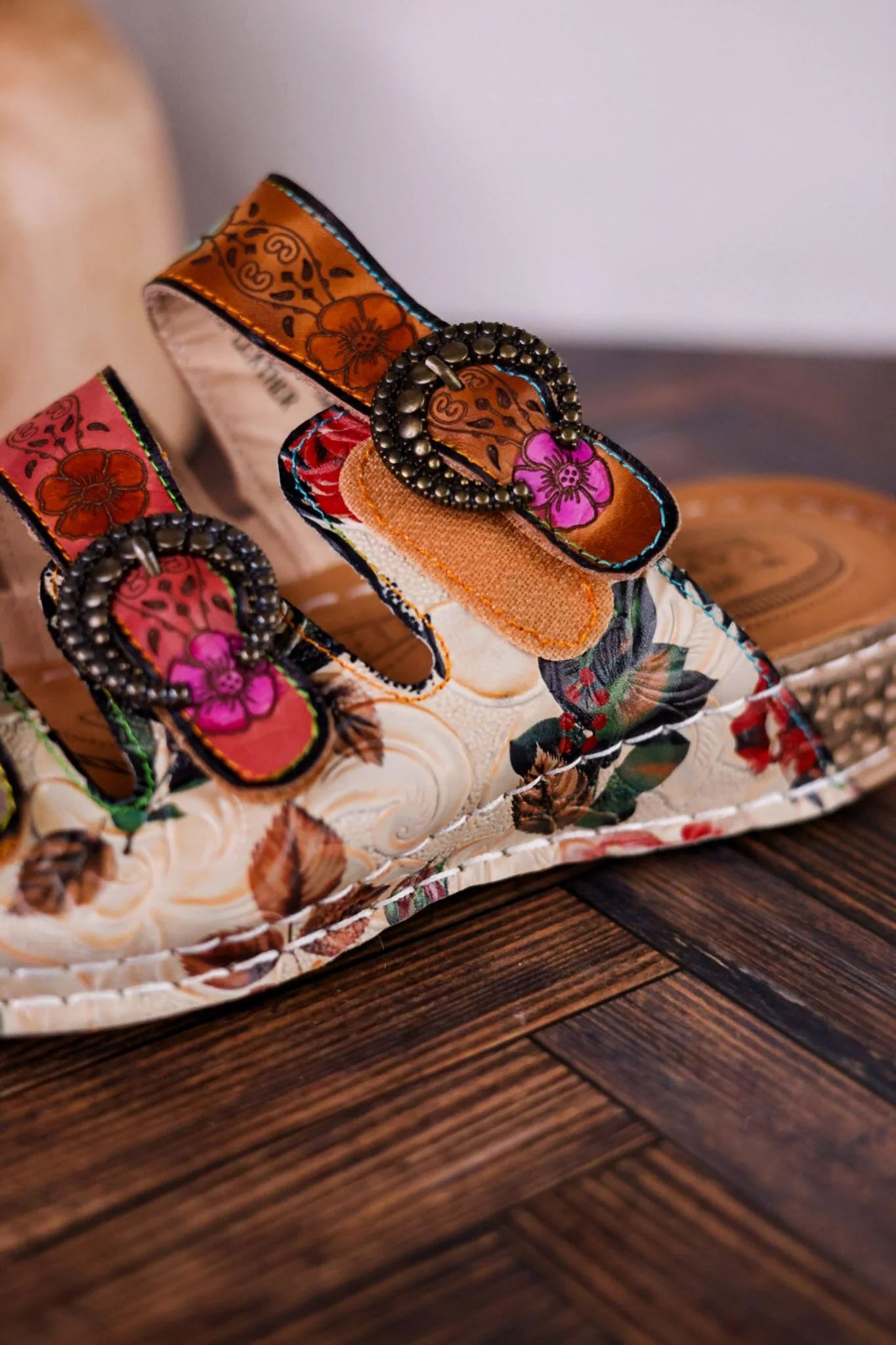 Gotta Have It Multicolored Embossed Leather Sandals - Image 5