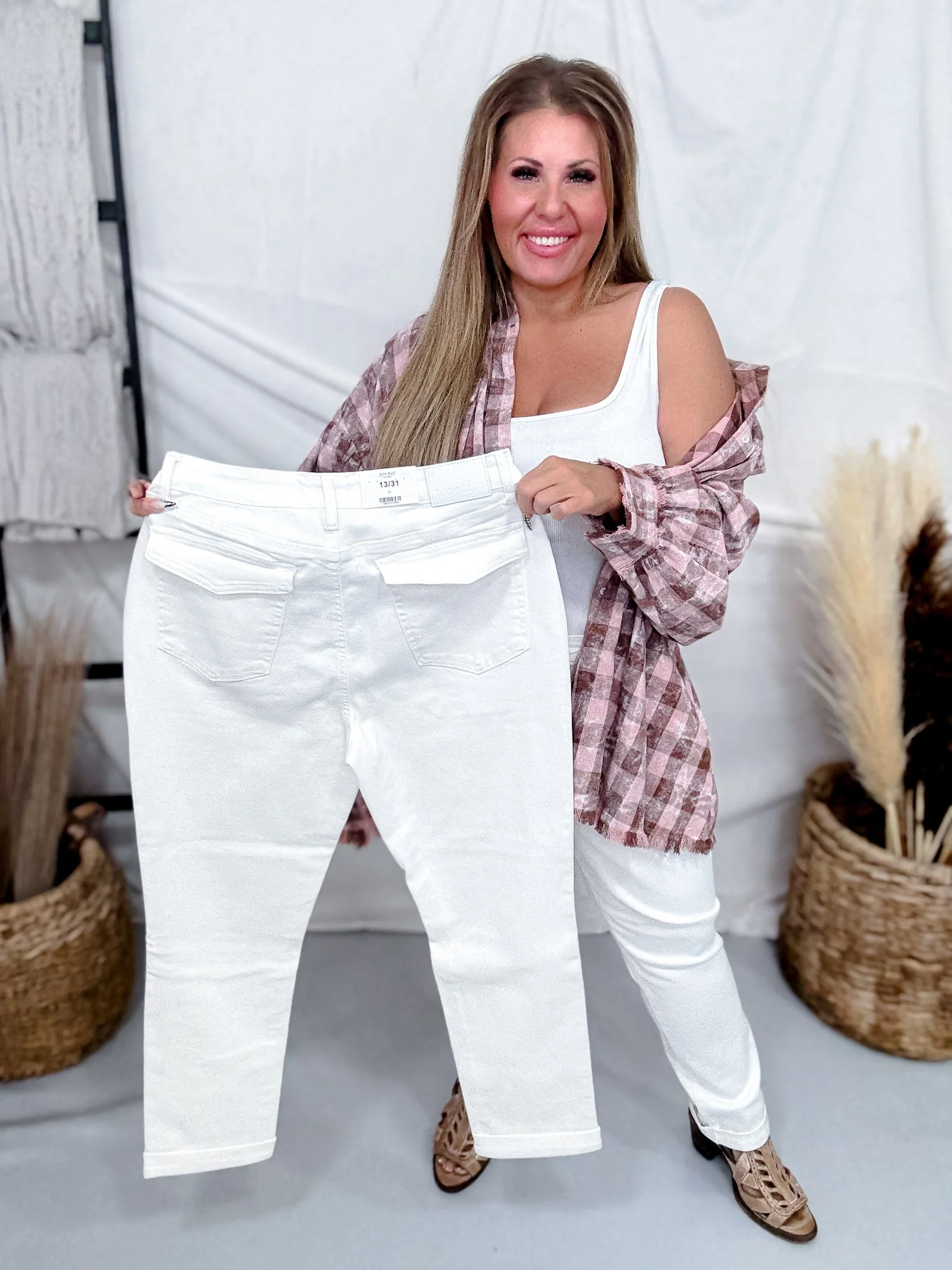 Judy Blue High-Waist White Aurora Weekender Jeans - Image 6