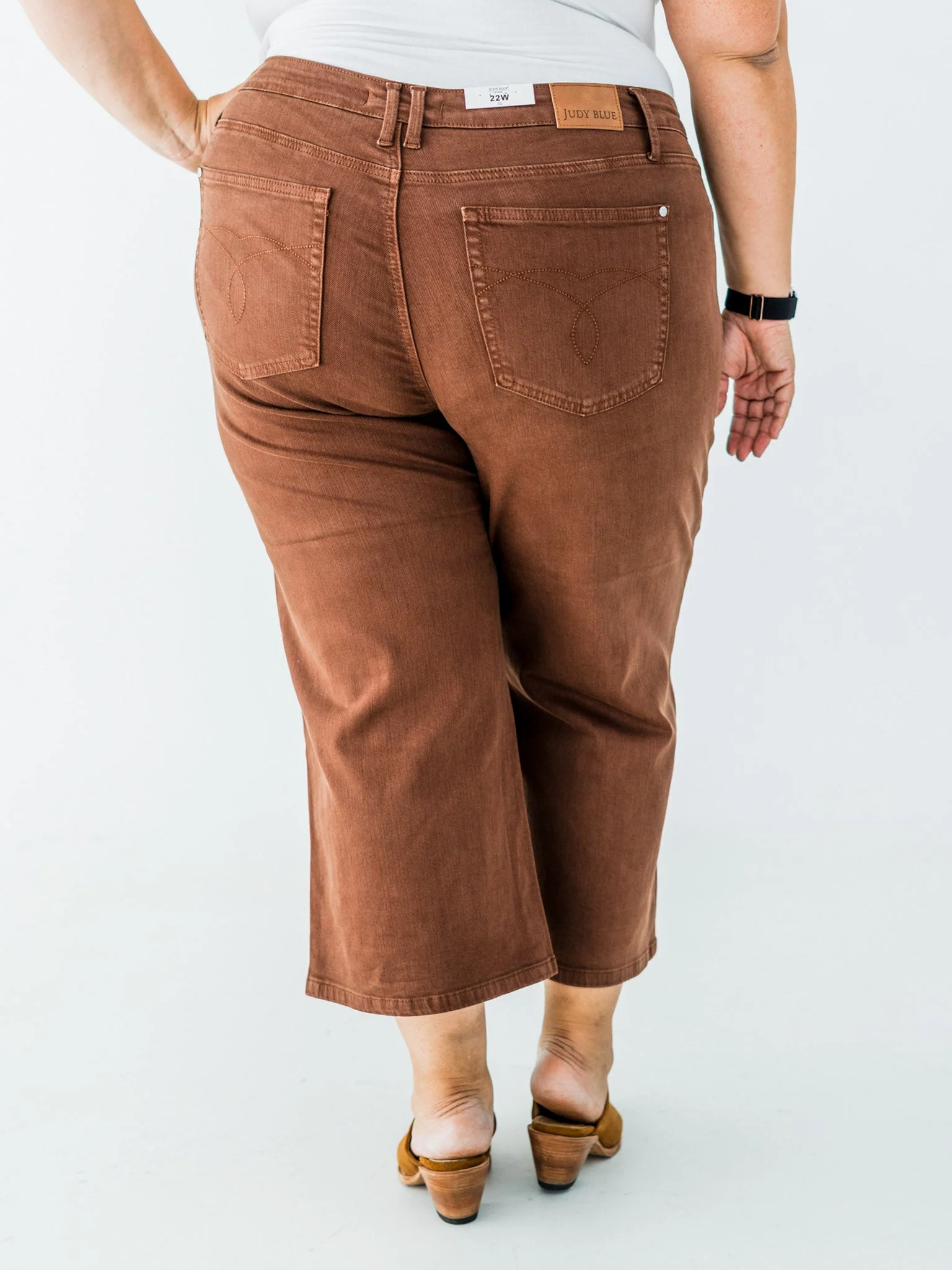 Judy Blue Mid-Rise Wide Leg Cropped Maple Garment Dyed Utility Pocket Jeans FINAL SALE - Image 17