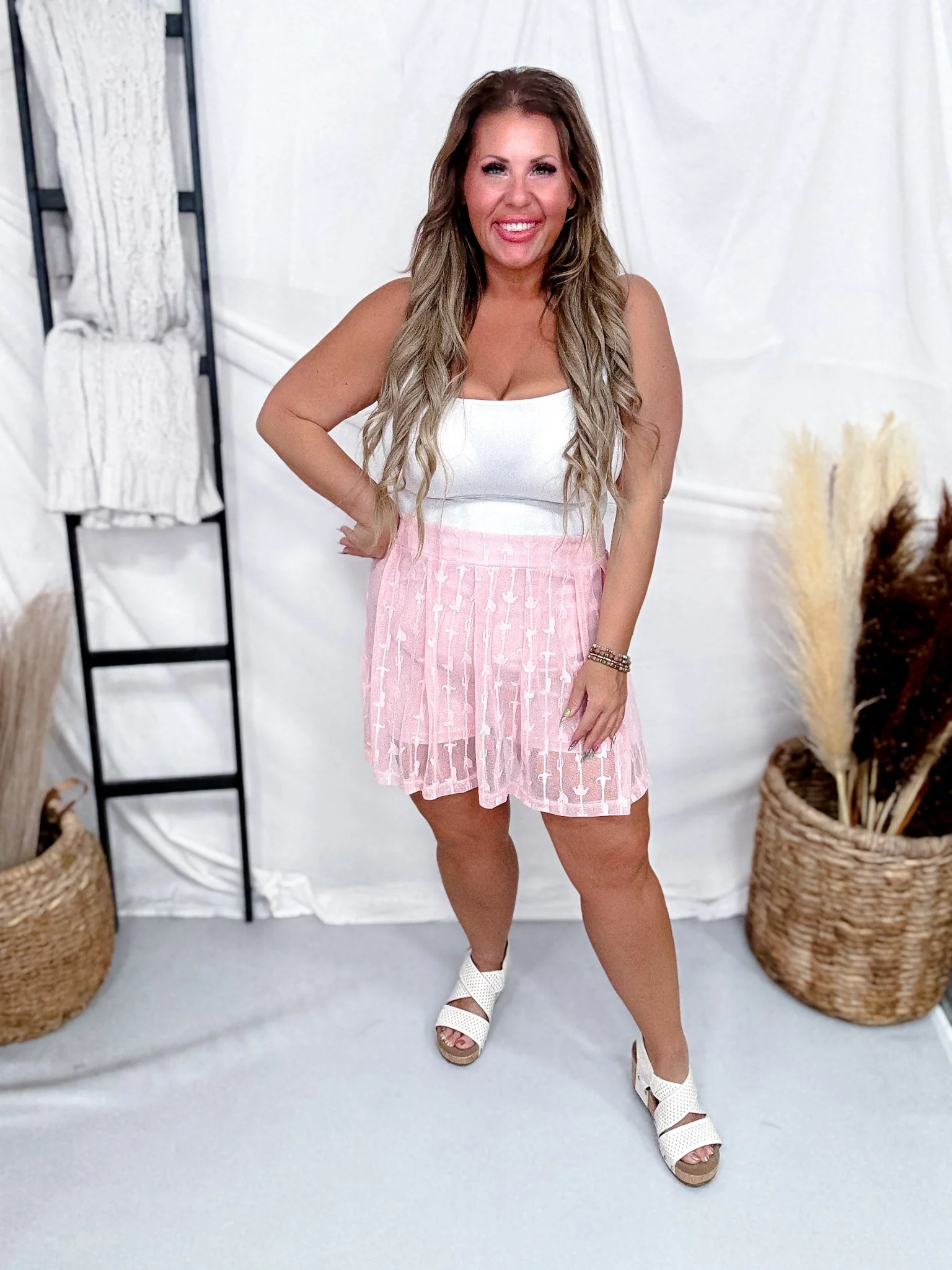 Lingo Lace Skort In Dusty Rose - Image 2