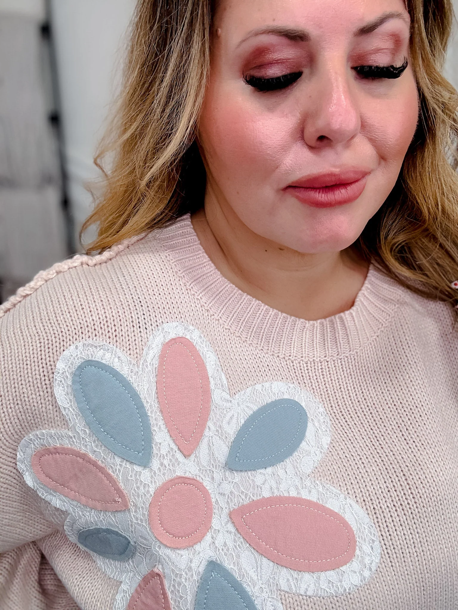 Long Sleeve Patchwork Floral Pullover Sweater - Image 3