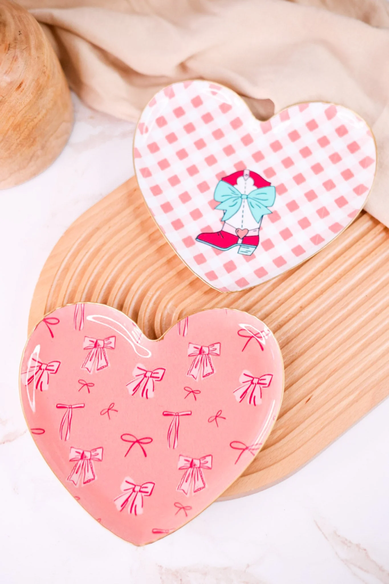 Metal Heart Shaped Trinket Trays (2 Styles) - Image 4