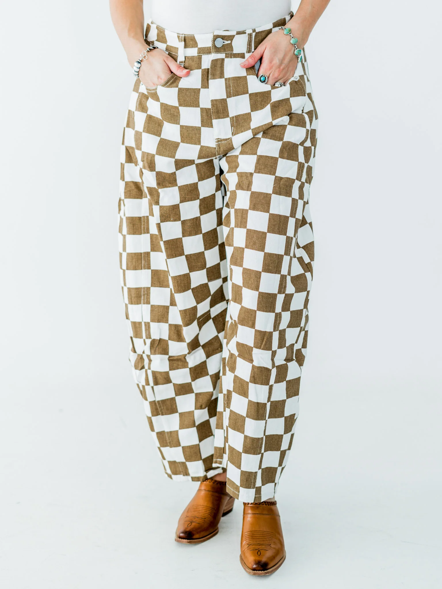 Mocha & White Checkered Barrel Leg Pants - Image 10