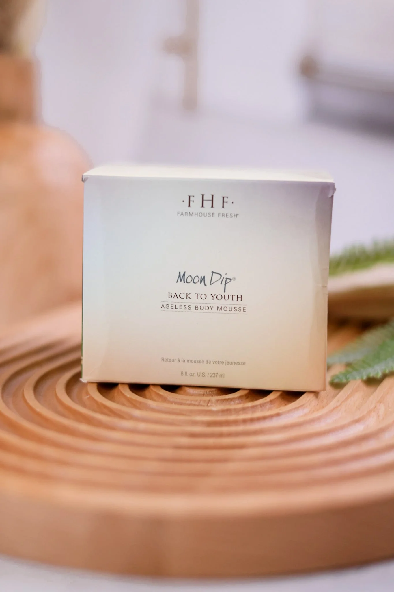 Moon Dip Back to Youth Body Mousse - Image 4