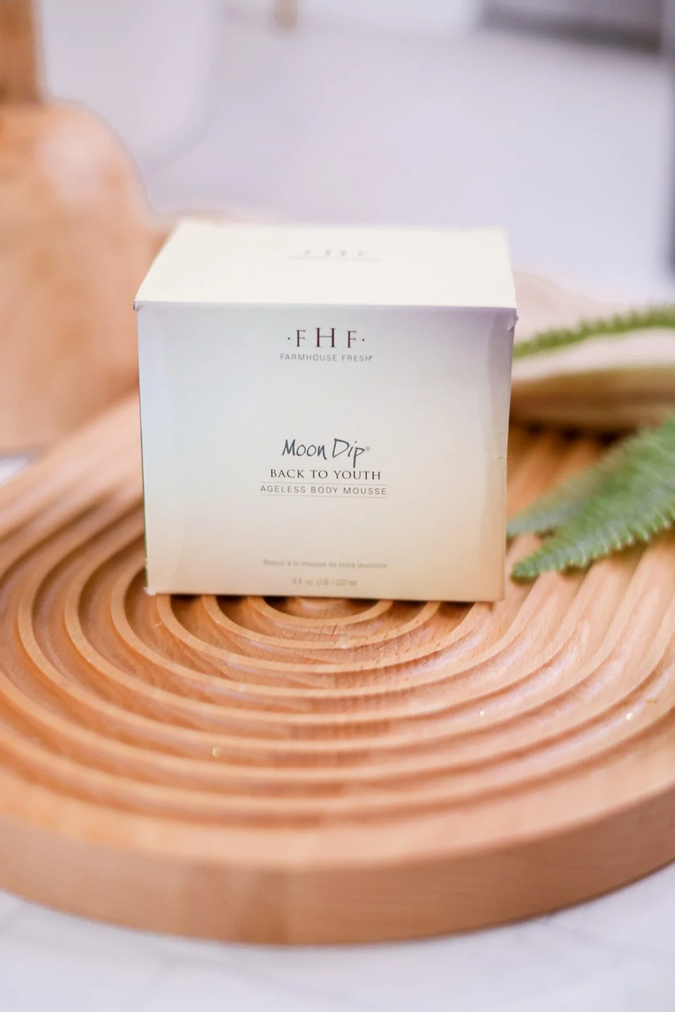 Moon Dip Back to Youth Body Mousse - Image 6