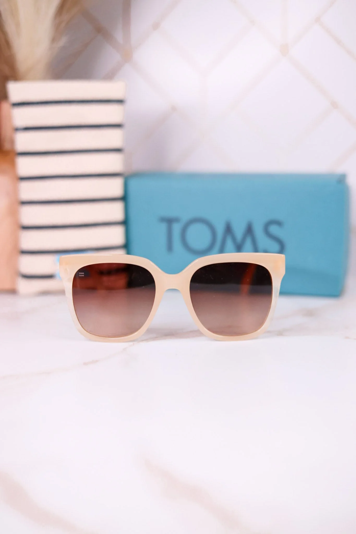 Natasha Square Frame Sunglasses In Oatmilk Fade