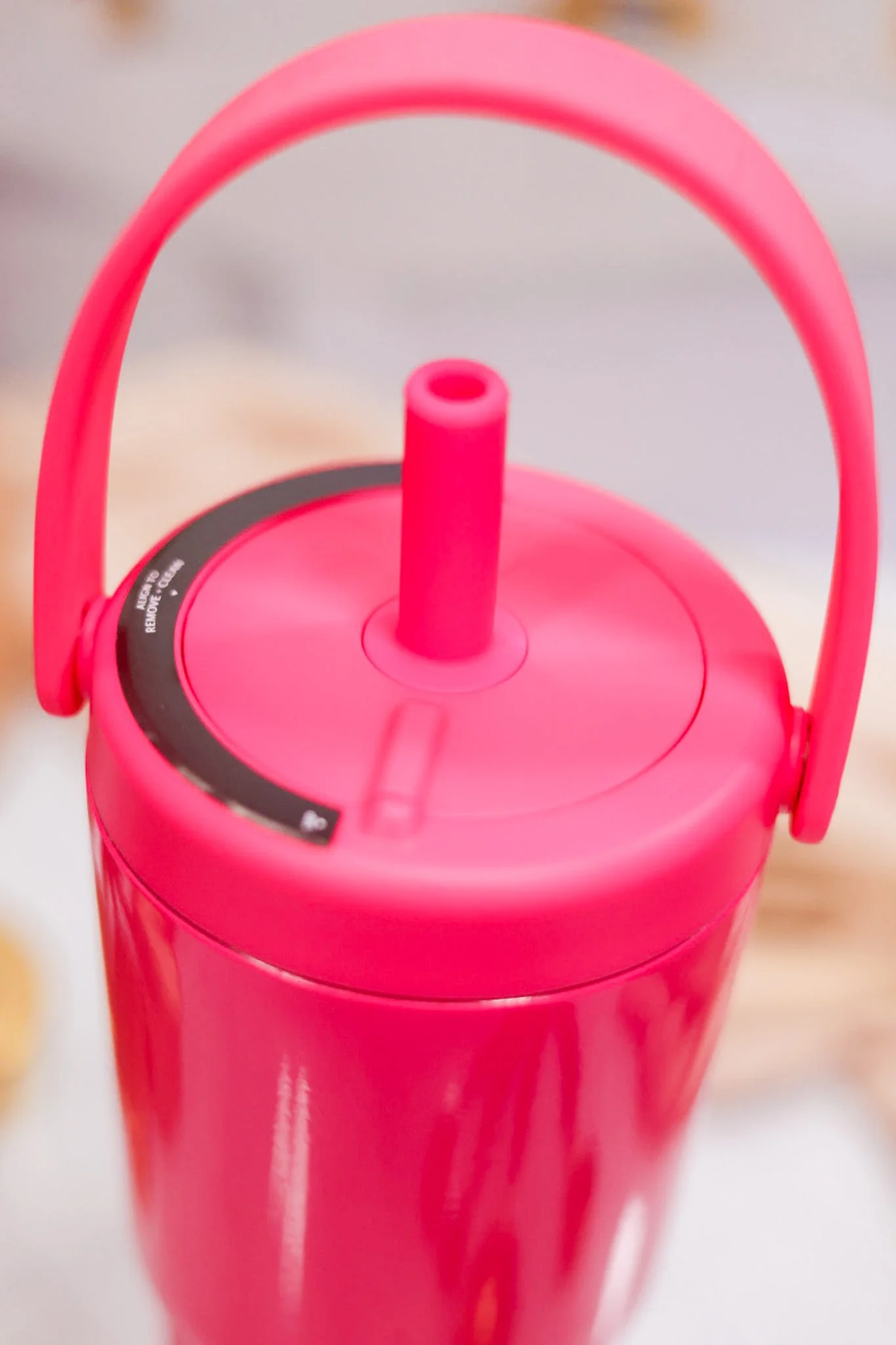 Neon Pink 25oz Resa Tumbler - Image 2