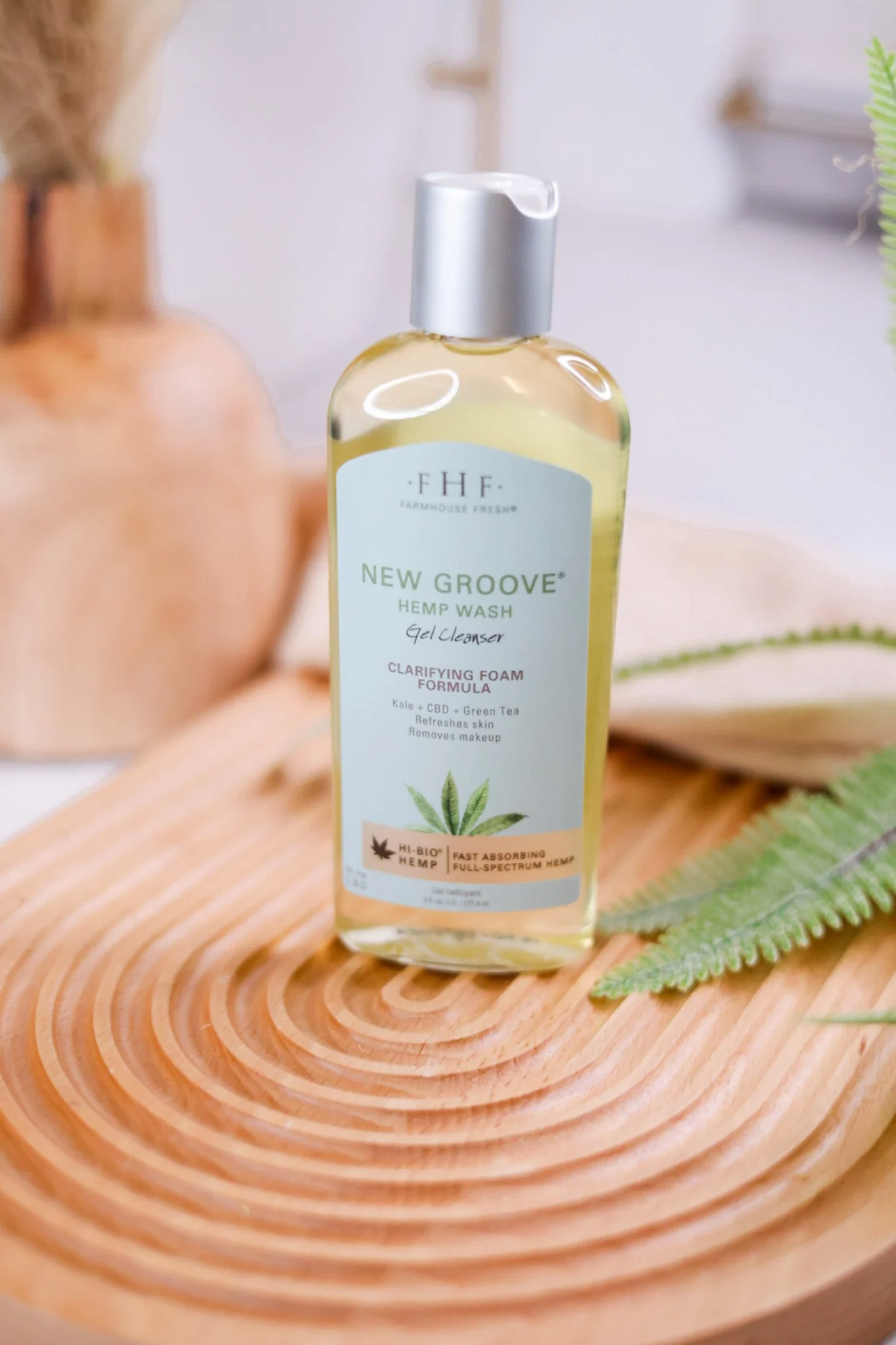 New Groove Bio-Hemp Gel Cleanser - Image 3