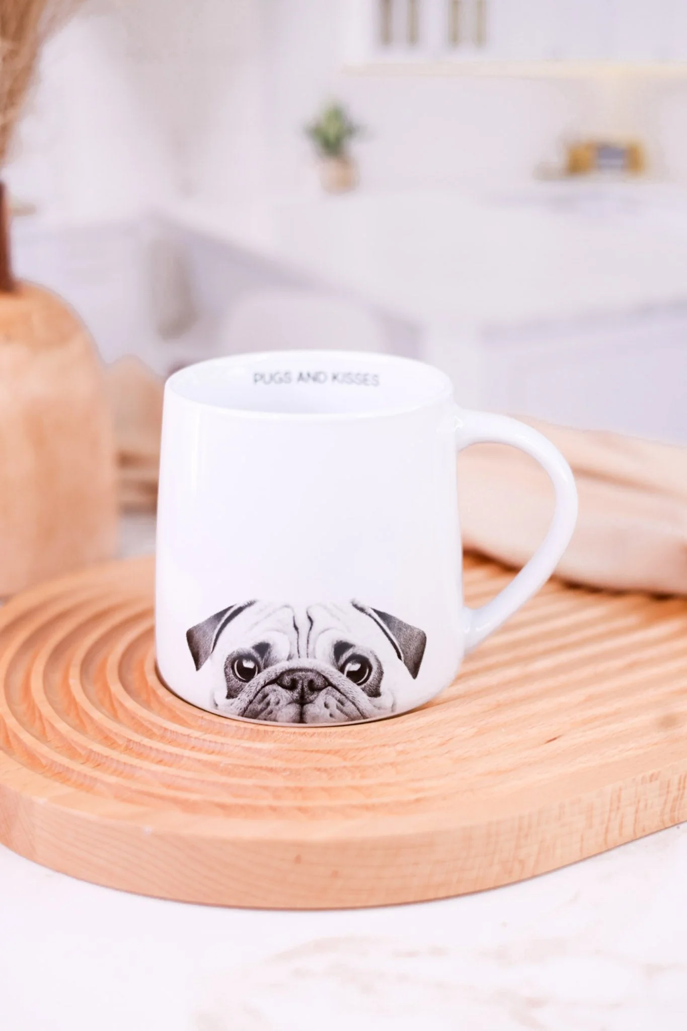 Pugs & Kisses 17oz Mug - Image 4