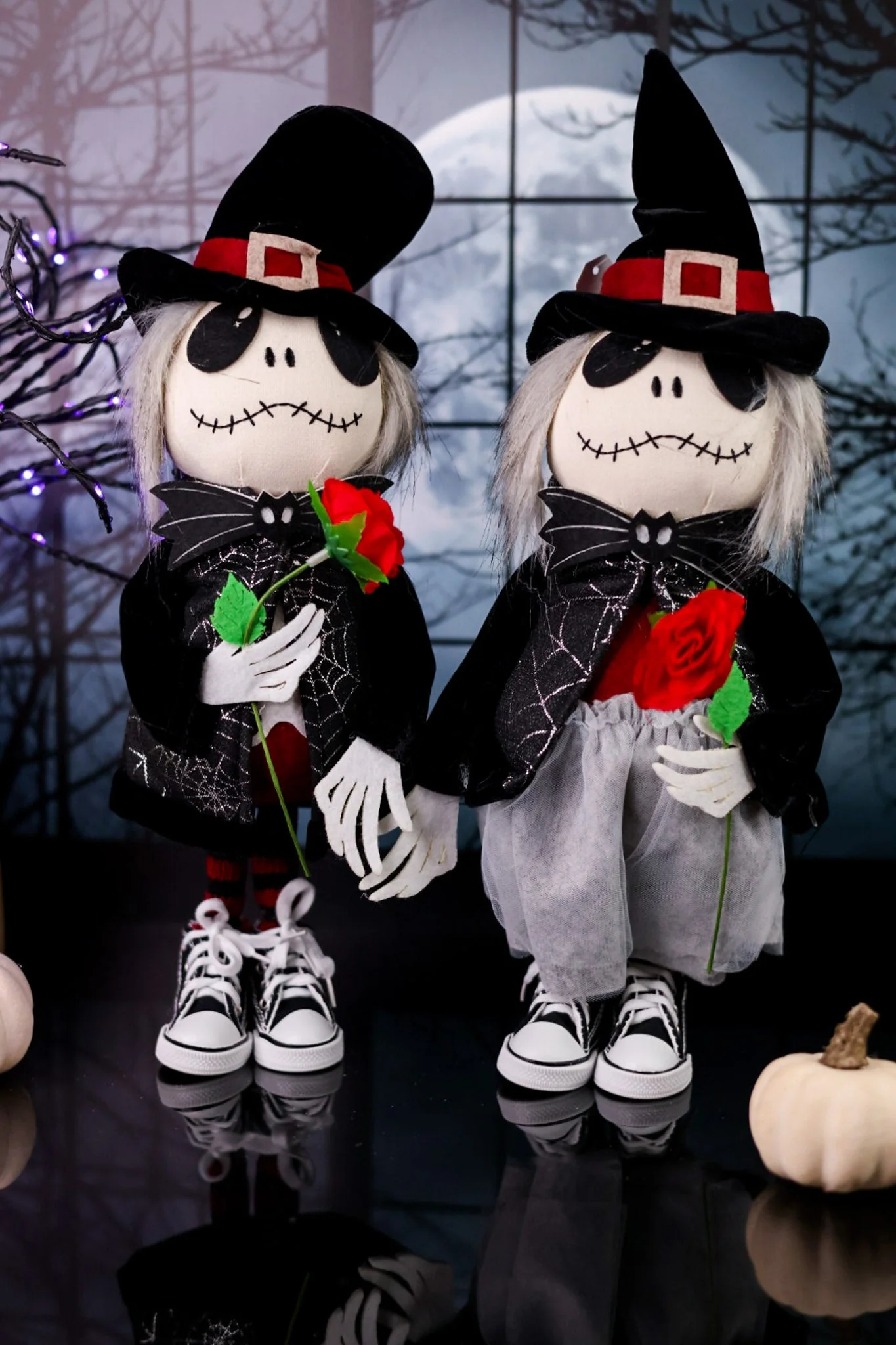 Skeleton Couple Stander Halloween Decorations (Two Styles) FINAL SALE