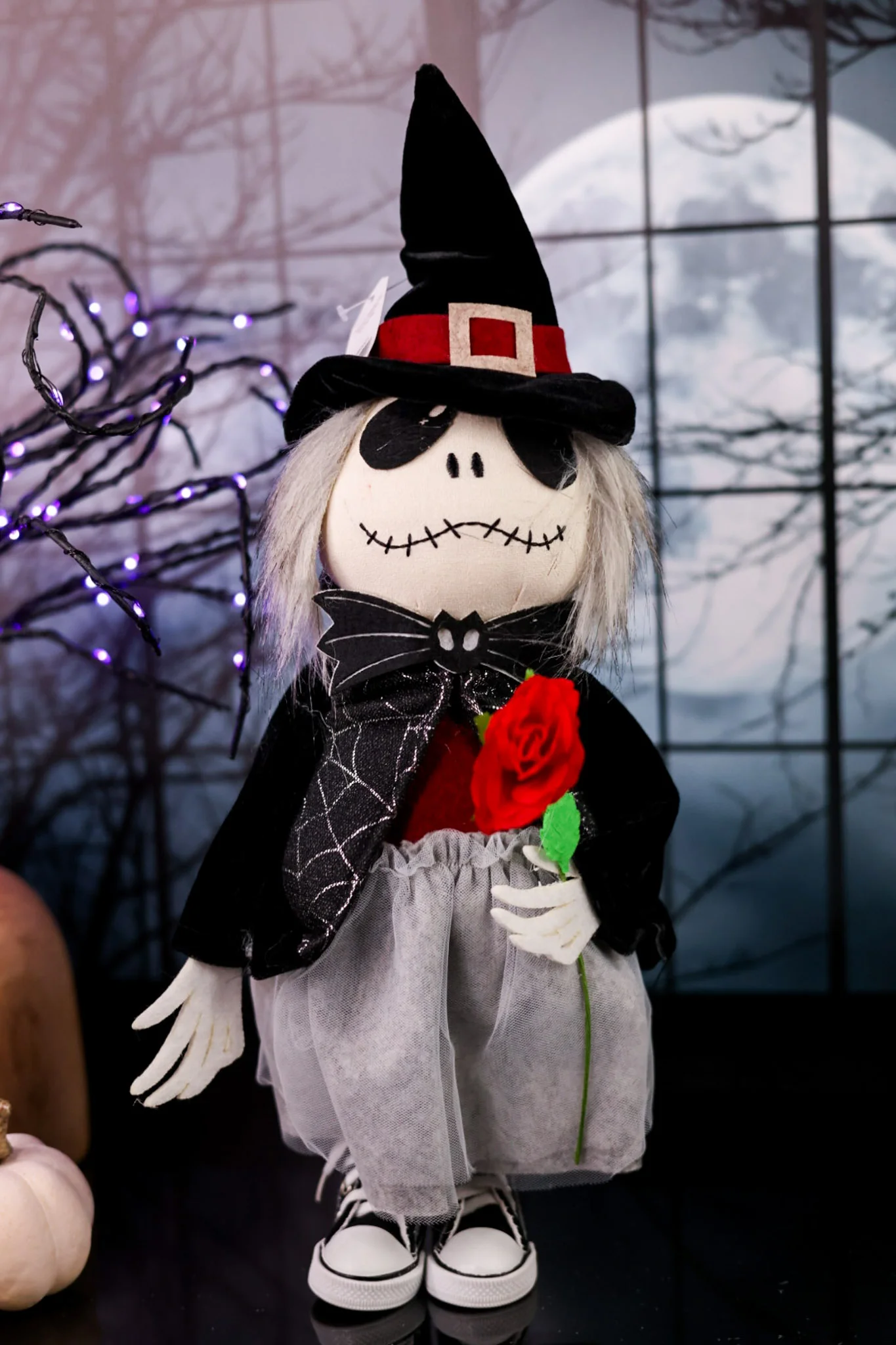Skeleton Couple Stander Halloween Decorations (Two Styles) FINAL SALE - Image 2
