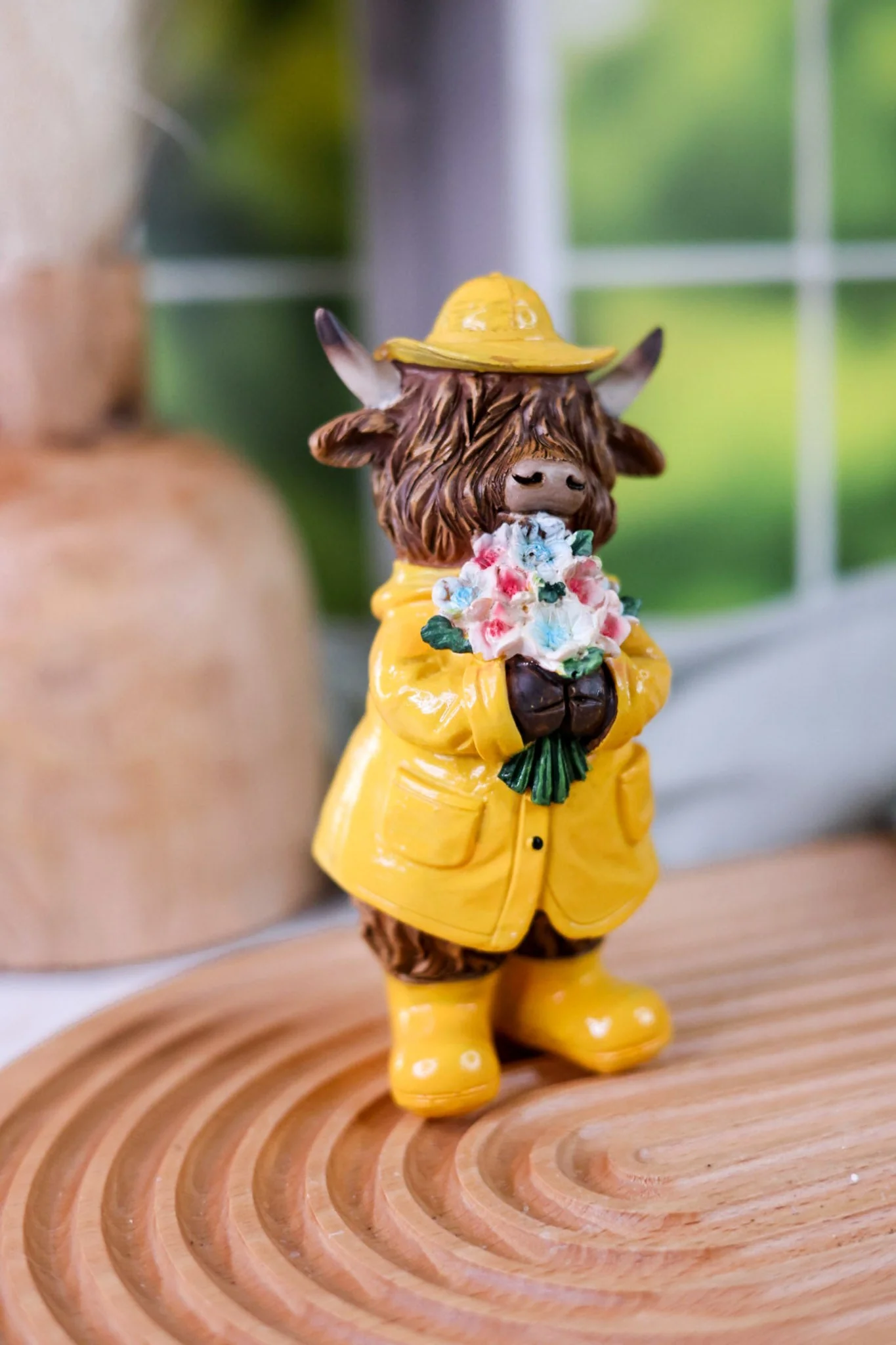 Spring Showers Resin Highland Cow Figurines (2 Styles) FINAL SALE - Image 3