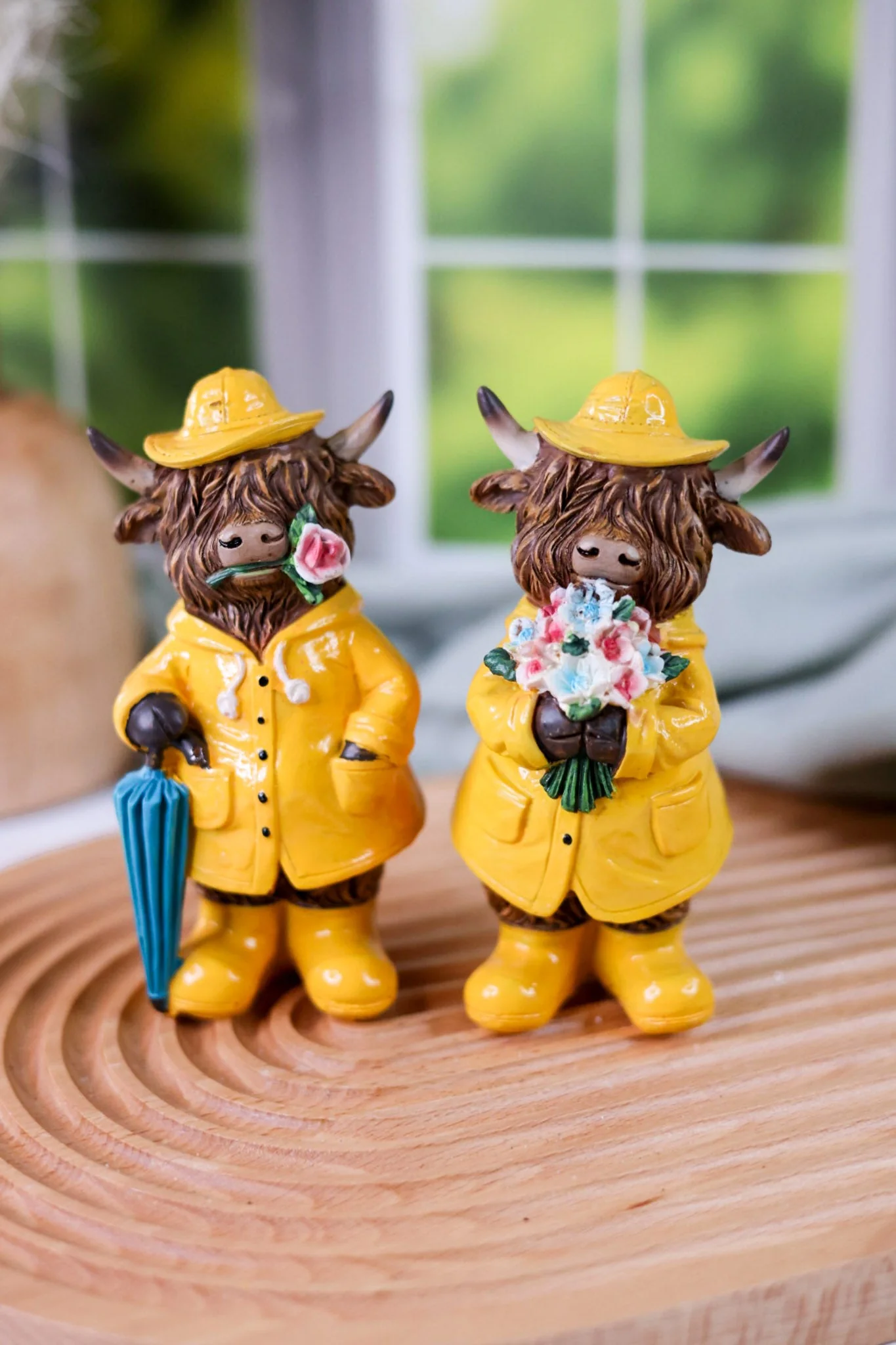 Spring Showers Resin Highland Cow Figurines (2 Styles) FINAL SALE - Image 4