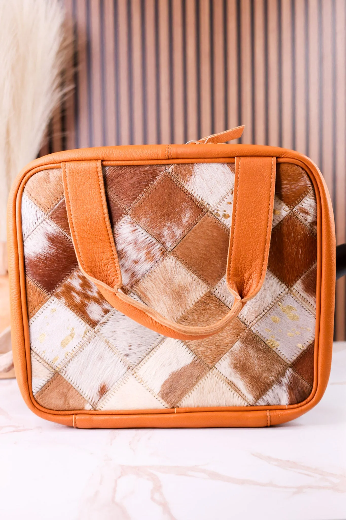 Tan Hairon Leather Hanging Travel Toiletries Bag - Image 5