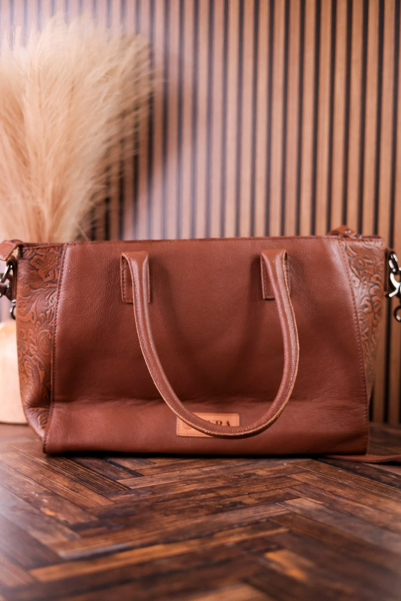 Western Belle Leather & Hairon Hide Bag In Chestnut - Image 4