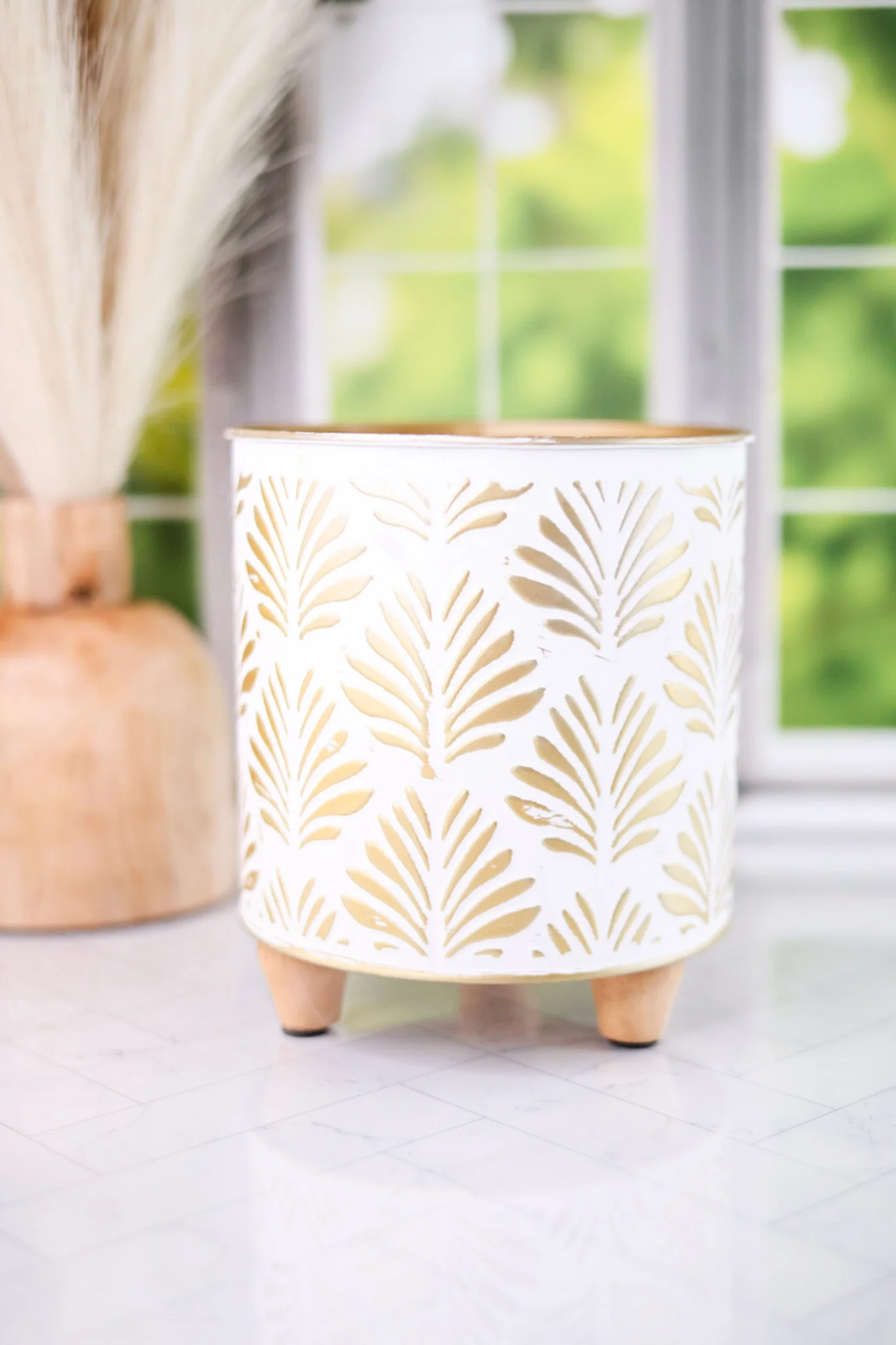 White and Gold Shell Patterned Metal Containers (2 Sizes) - Image 2