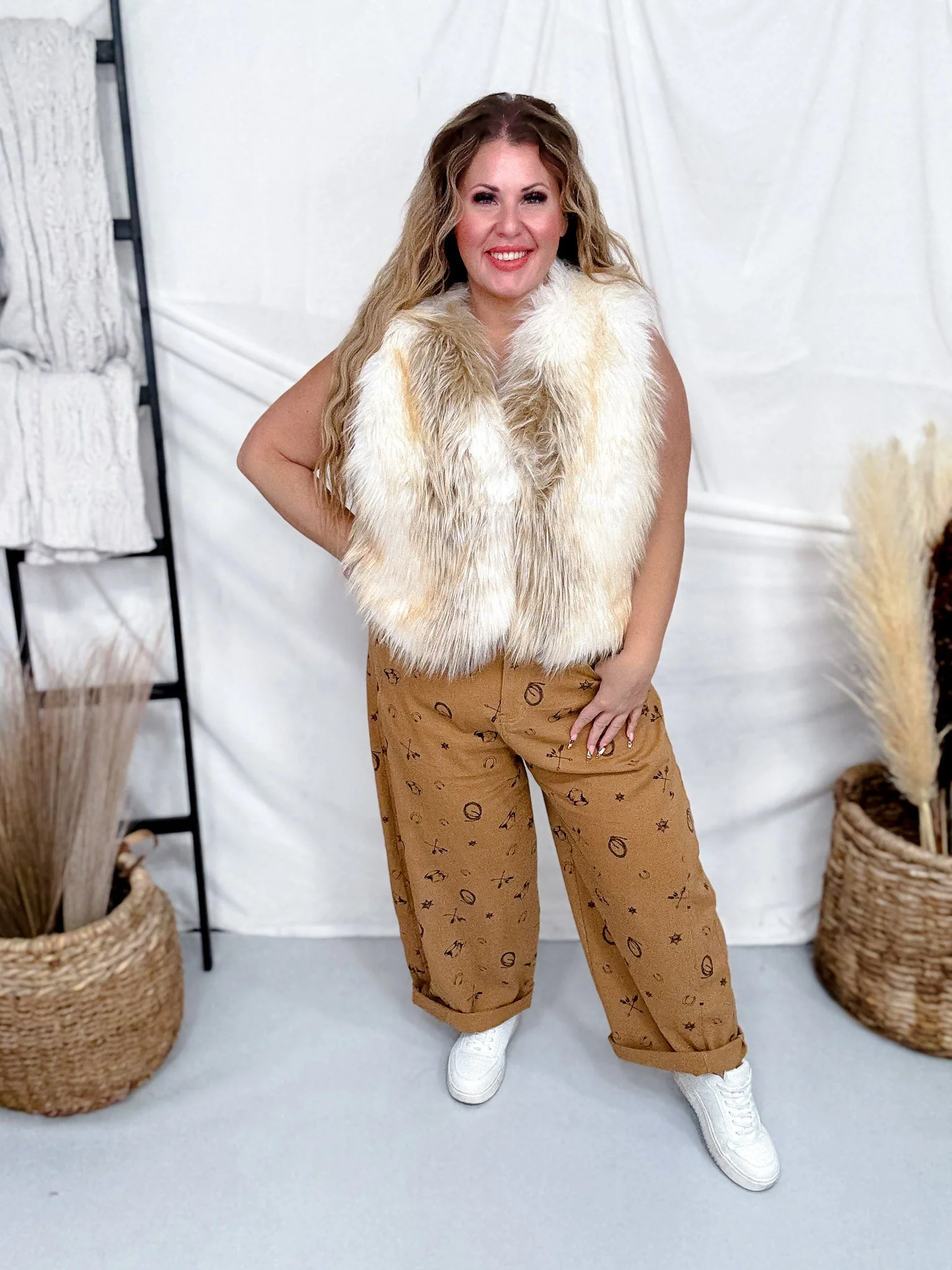 White And Taupe Faux Fur Vest FINAL SALE - Image 5