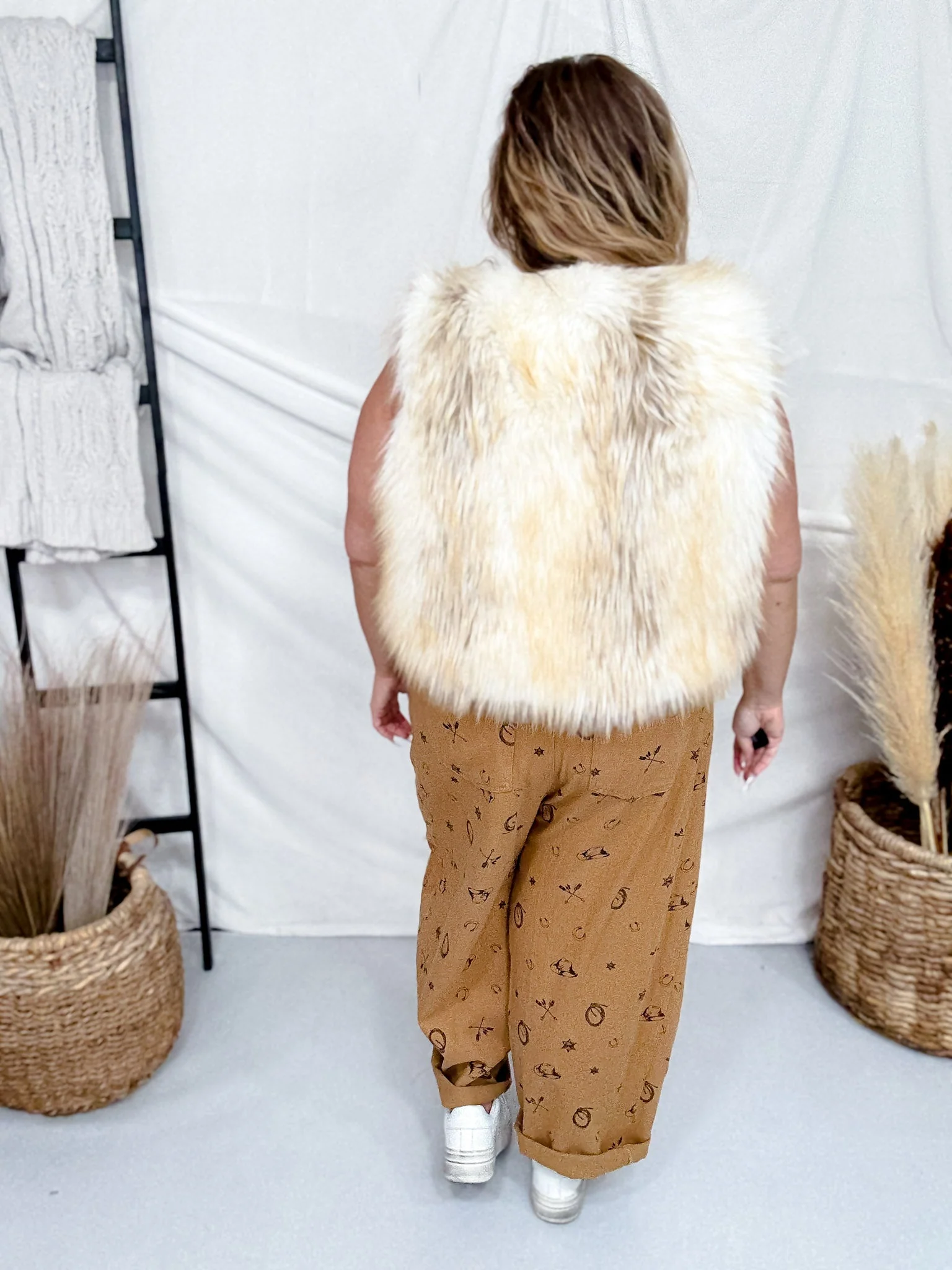 White And Taupe Faux Fur Vest FINAL SALE - Image 7