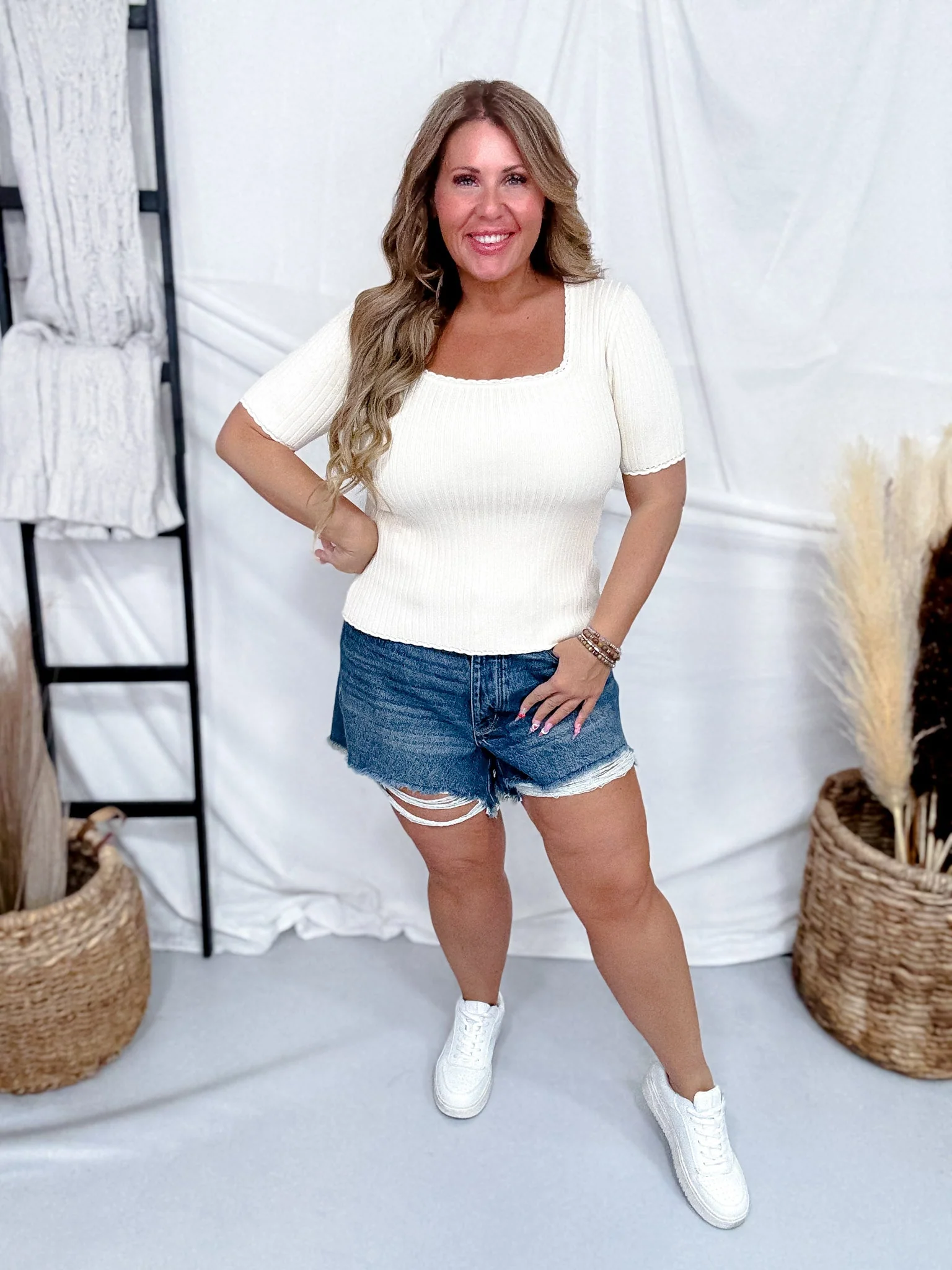 Off White Short Sleeve Square Neck Top With Scalloped Edges - Image 2